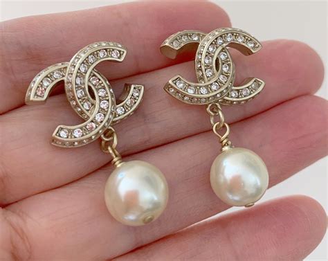 chanel earring 19 31 5|Chanel earrings price list.